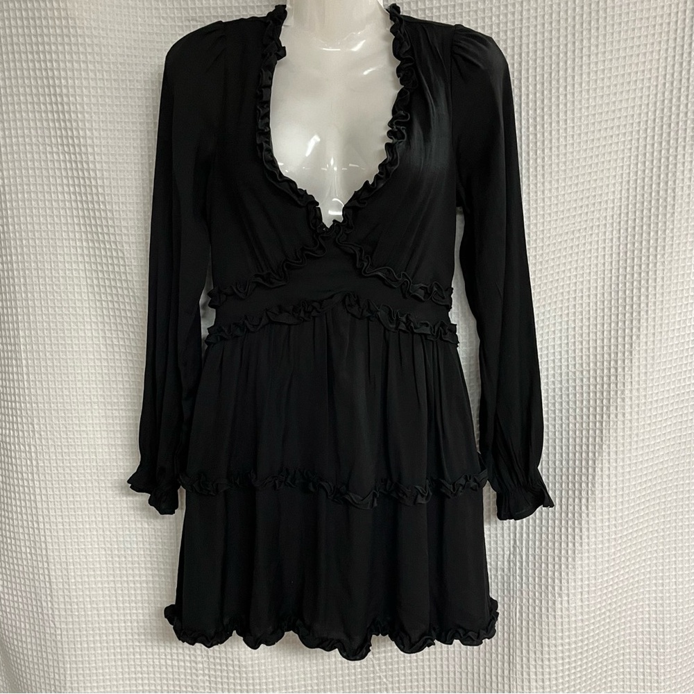 Altar’d State ladies “Darla” Satin tiered mini dress size small